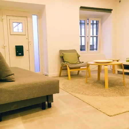 Modern B Chiado Lisboa